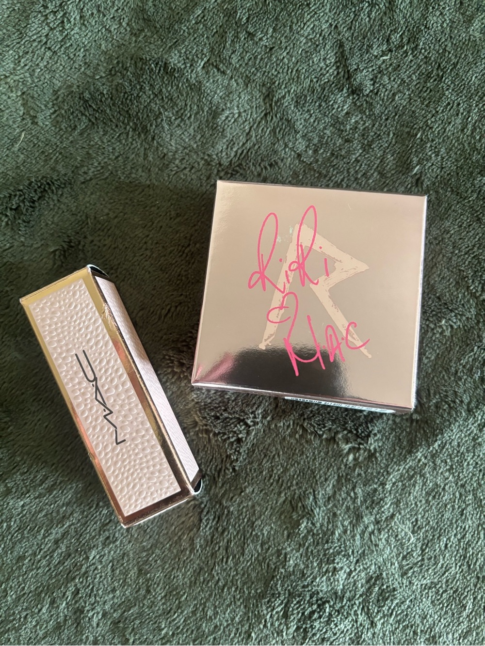MAC • 3N Lipstick & Good girl gone bad Blusher